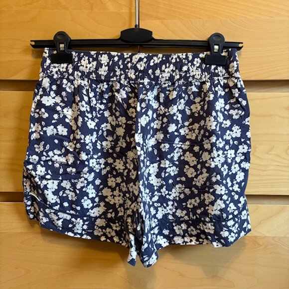 GAP BLUE & WHITE FLOWER PAJAMA SHORTS, SIZE: SMALL, GREAT CONDITION - Picture 2 of 4